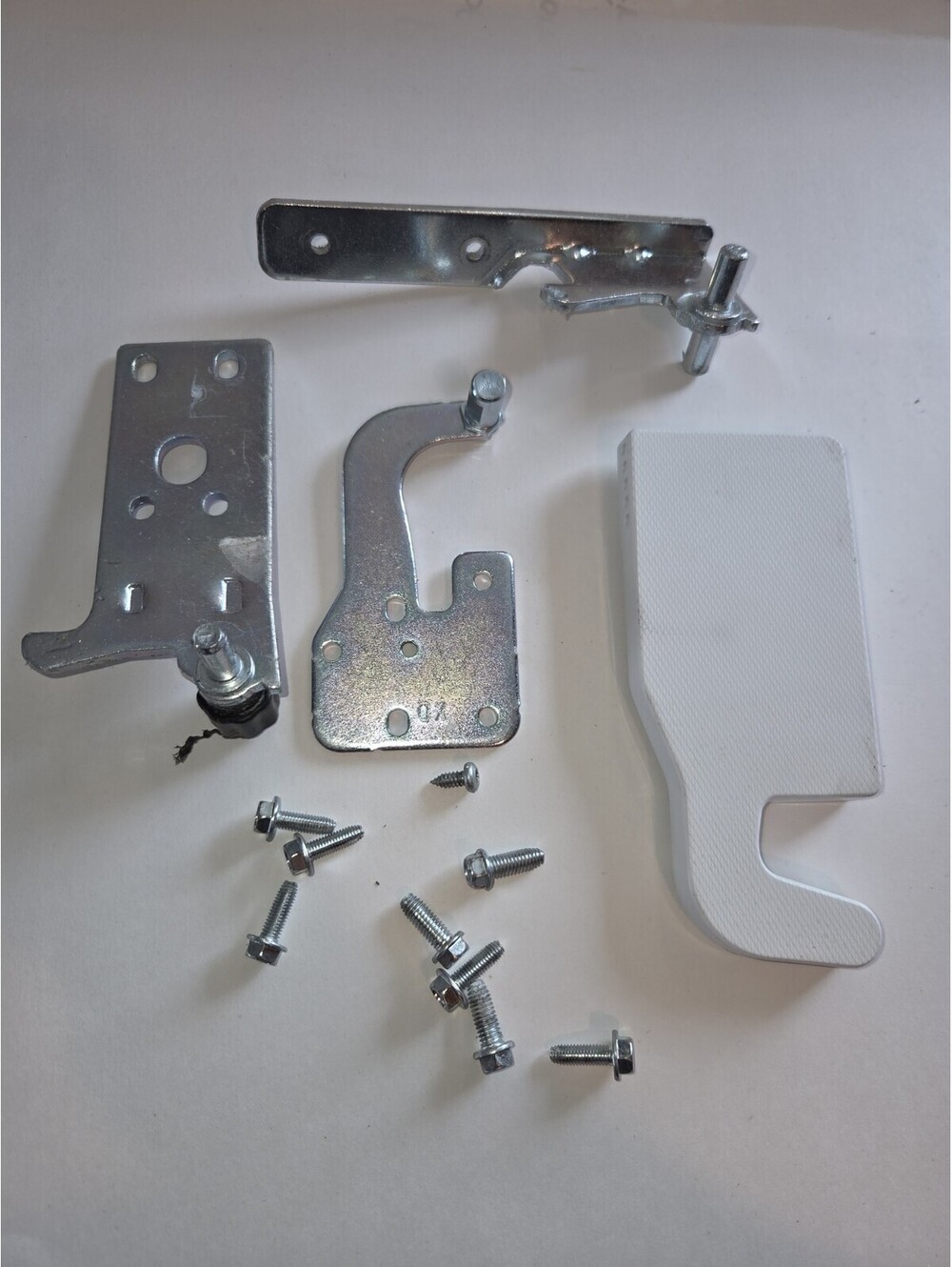 Hisense rt180n3s*eh 18 Cubic Ft Refrigerator Hinge Set Complete A24